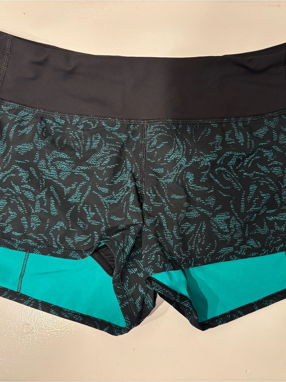 lululemon Speed Up Short Black & Teal Patterned Athletic Shorts